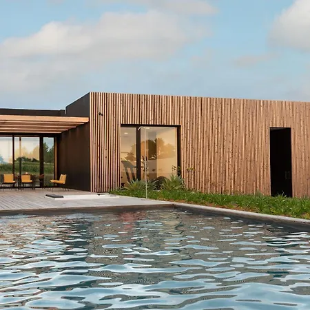 Lusitano Garden מלון