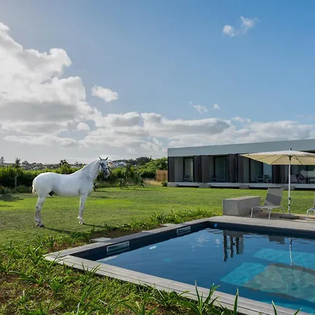 מלון Lusitano Garden 4*