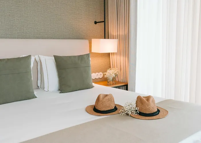 Lusitano Garden Hotel 4*